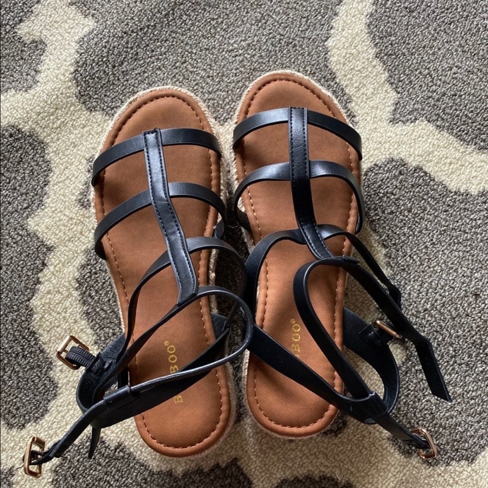 Bamboo sandals